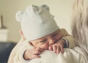 Kada se počinje razvijati vid kod beba i što bebe sve vide?