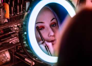 Mogu li nositi make up prije i poslije laserske korekcije vida?
