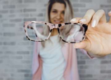 Nošenje naočala - 26 stvari koje žele oni koji nose naočale!