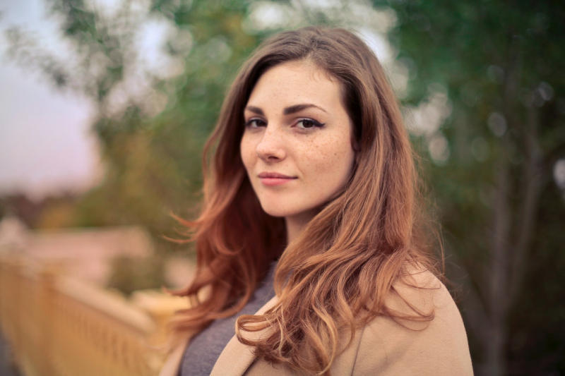 suzne oči
