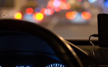 Naočale za noćnu vožnju: Mit ili pravi saveznik protiv blještanja svjetala?