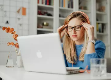 Ovo su jasni znakovi da vam dioptrija više ne odgovara - vrijeme za novi pregled vida