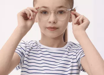 Djeca i naočale: Što kad dijete odbija nositi naočale za vid?