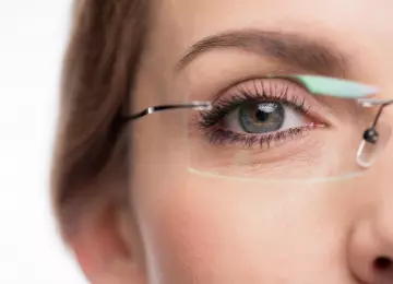 Može li se laserskom korekcijom vida ukloniti staračka dalekovidnost?