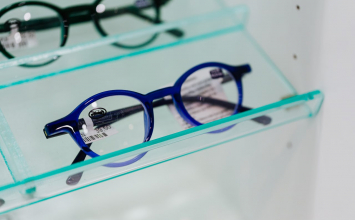 Kupujete naočale u DM-u ili Mülleru? Evo na što trebate paziti prije kupnje