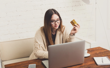 Kupujete naočale online? Ovo su stvari koje biste trebali znati 
