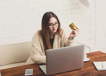 Kupujete naočale online? Ovo su stvari koje biste trebali znati 