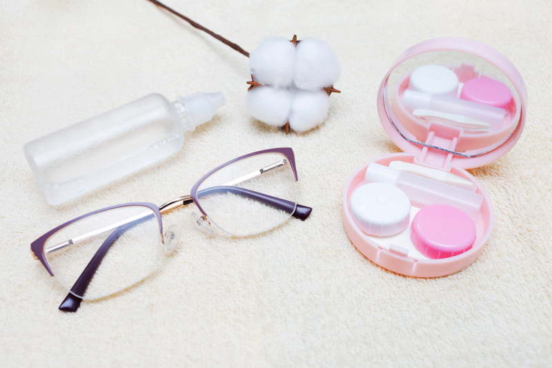 Putna torbica za oci travel kit
