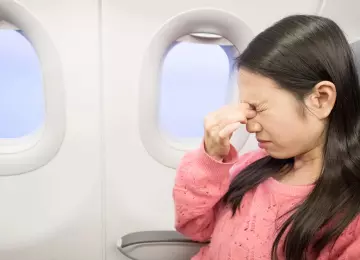 Putovanja avionom i oči: zašto se oči suše tijekom leta?