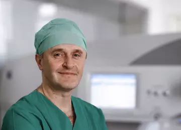 Skidanje dioptrije zamjenom očne leće: Kada je to najbolje rješenje?