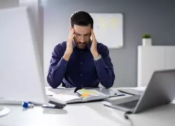 Glavobolja u uredu: može li problem biti u rasvjeti?