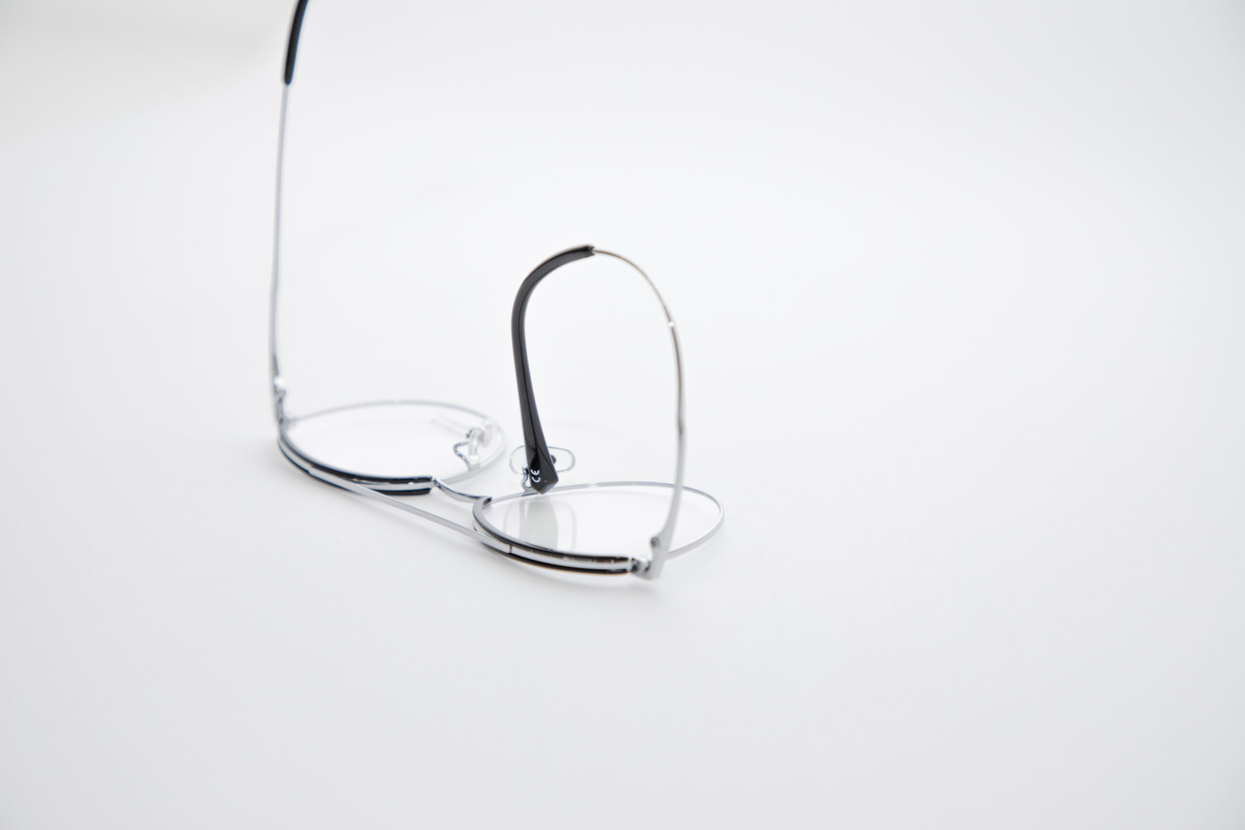 Dioptrijske naočale od titana